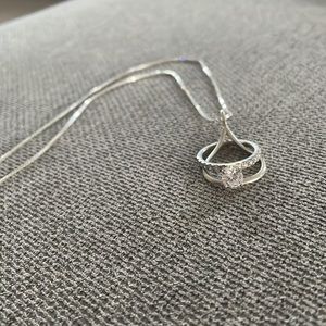 Necklace ring holder